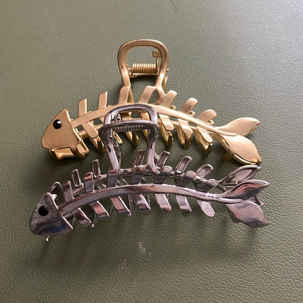 fish claw clips ( two pack )
